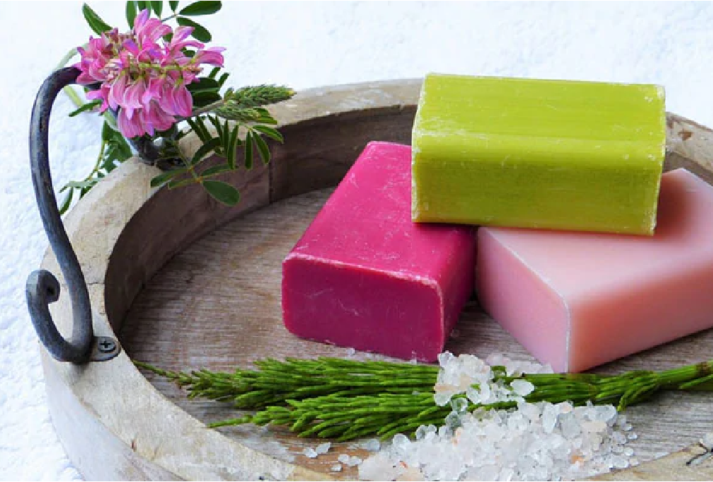 Top-3-Homemade-Soap-for-Oily-Skin-Natural-Cleanser-Best-Pour-Melt-Soap-Recibeauty