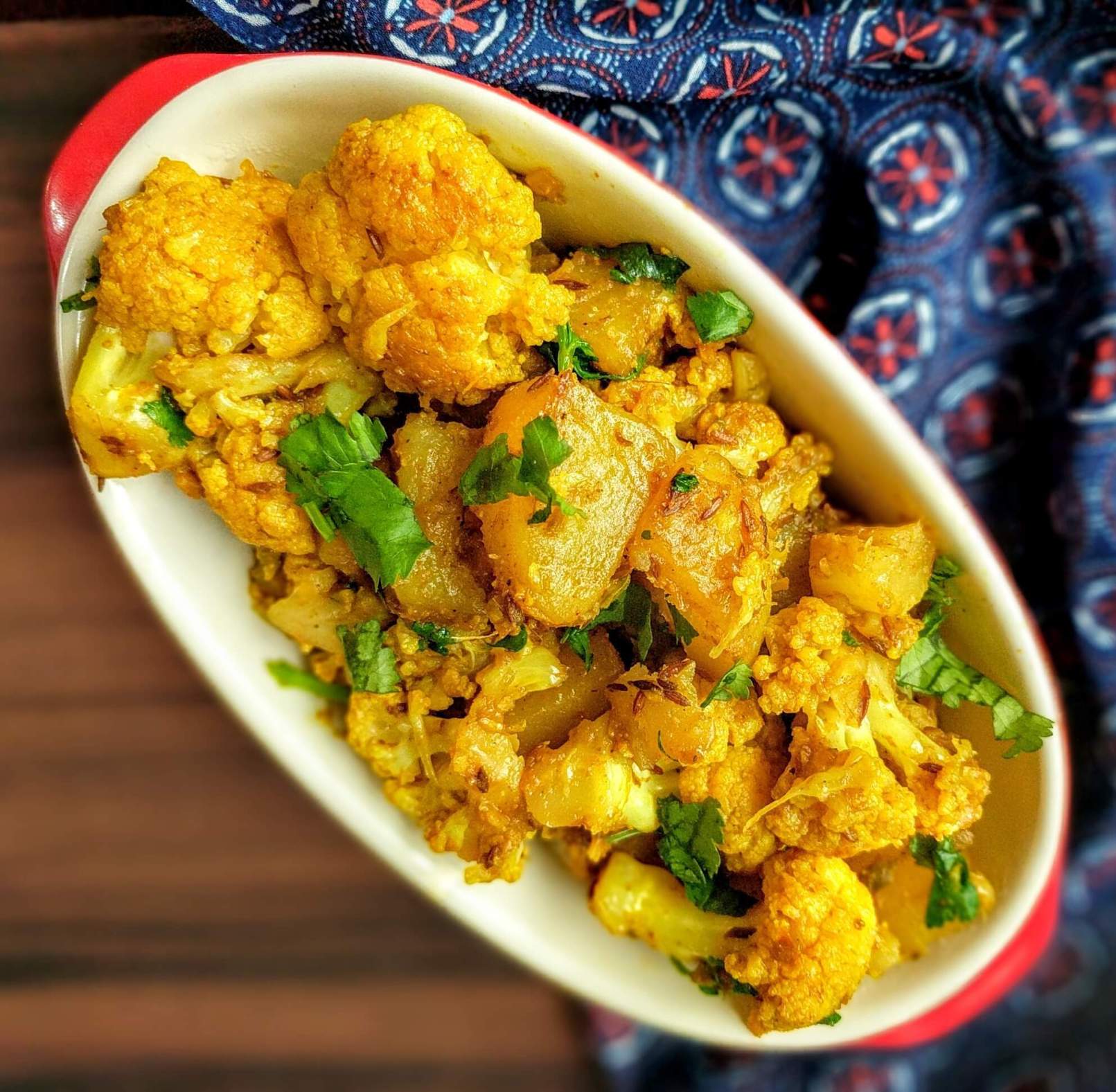 Aloo Gobi Recipe | Cauliflower and Potato curry - Recibeauty