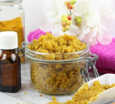 turmeric scrub for skin lightening