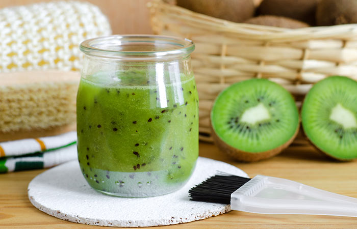 homemade kiwi face pack for glowing skin
