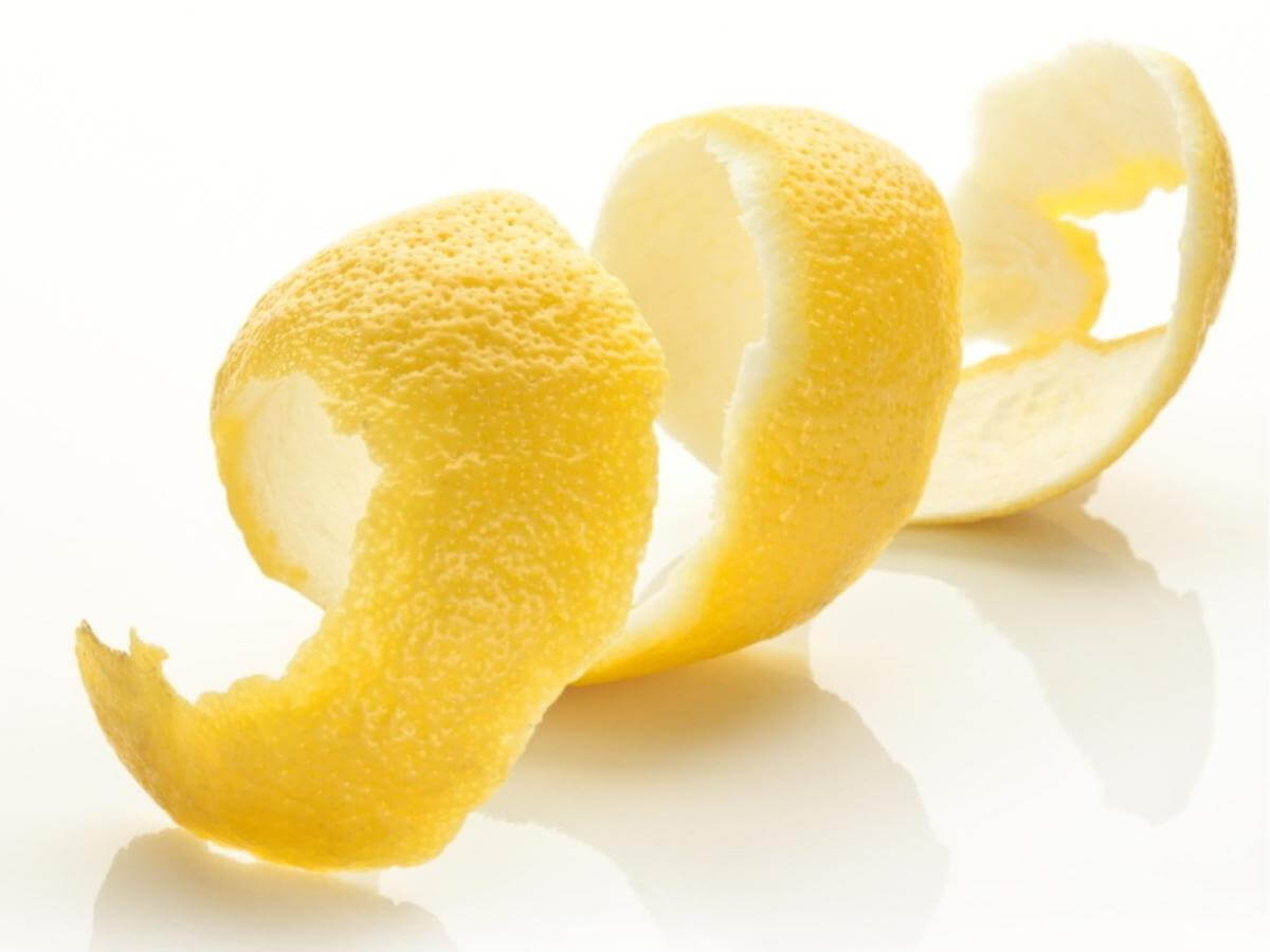 Lemon peels for homemade skin whitening and brightening cream
