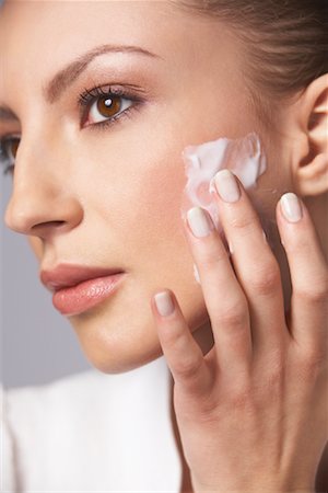 Moisturize your skin twice a day according to your skin to get glowing skin. It is a secret for glowing skin