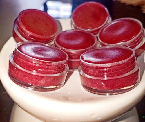 Make beetroot lip balm at home for naturally pink lips