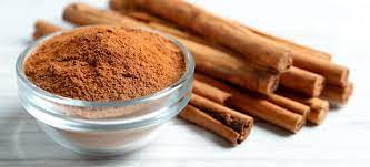 Cinnamon has anti-fungal, antioxidant, and antibacterial properties that make it the perfect solution for removing pimples and dark spots.
